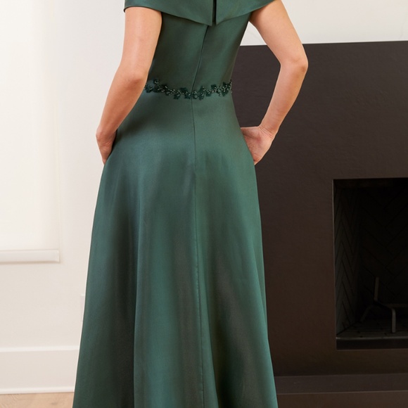 Jade Couture by Jasmine – Style K268014, Hunter Green Formal Gown - Picture 3 of 5